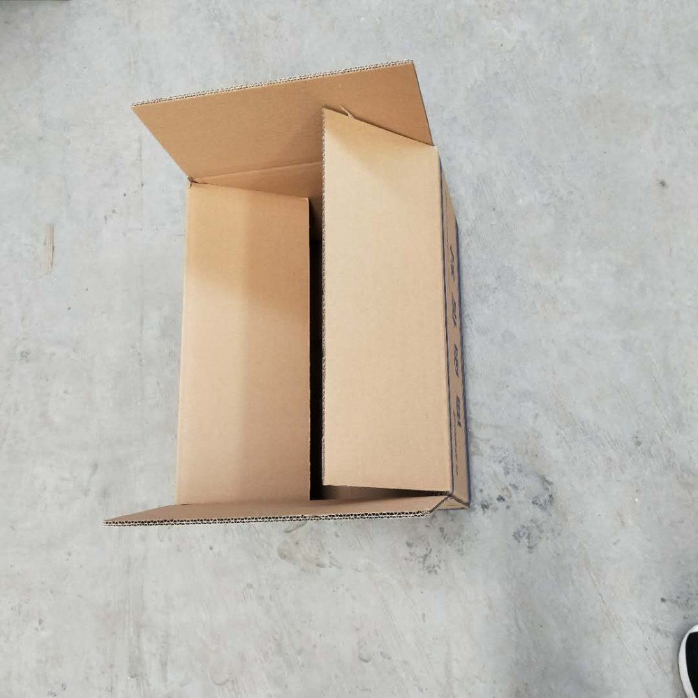 牛(niú)皮紙箱(xiang)