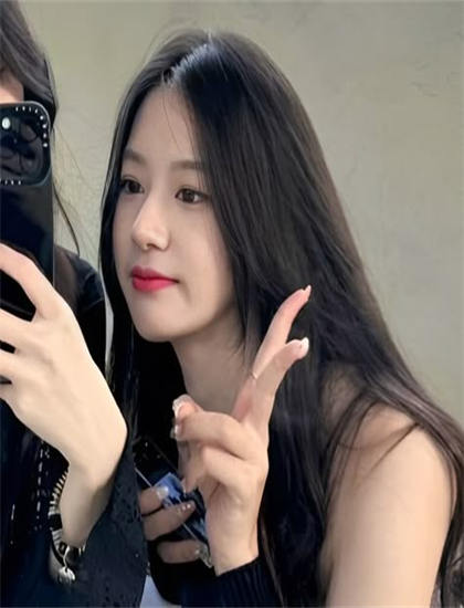 情感解析：《伸出你的手》伏笔的巧妙设置与揭示时机——分析审美价值的艺术标准